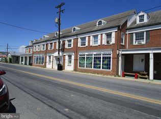385 E King St, Strasburg, VA 22657