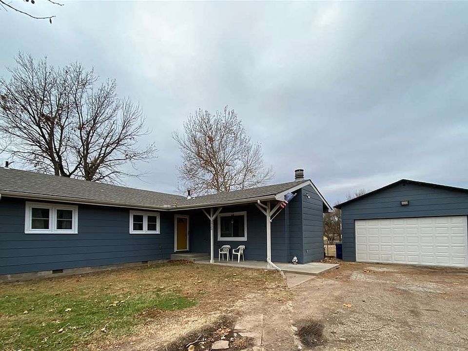 1st image of 2720 E Vine Ave