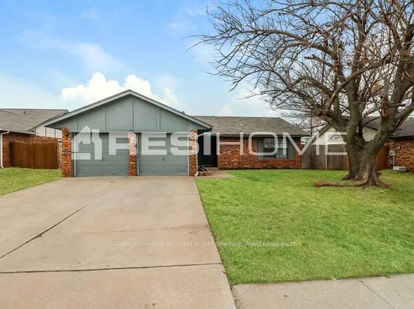 1513 NE 6th St, Moore, OK 73160