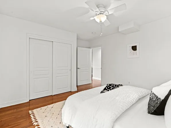 70 Adams Street image 25 of 47