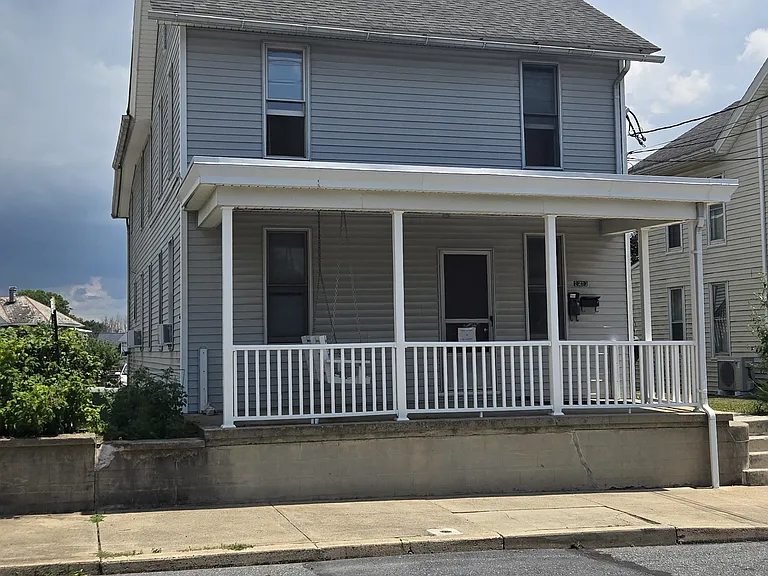 21 S 11th St #UPPER — Photo 2