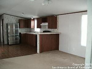 4th image of 4622 County Road 221