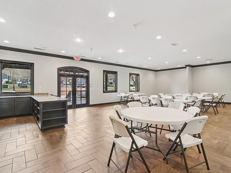 Grand Reserve Columbus — Photo 13