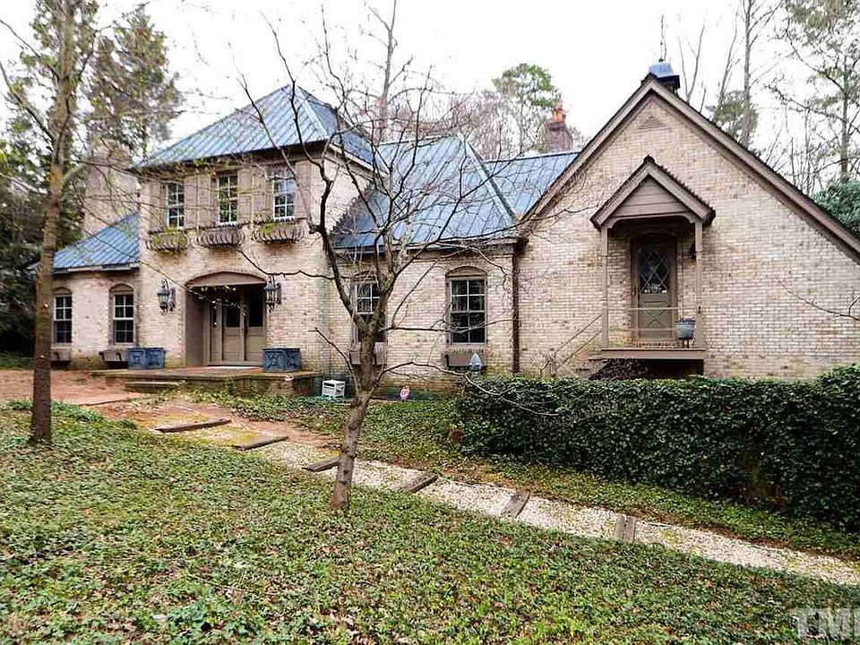 2nd image of 3717 Williamsborough Ct