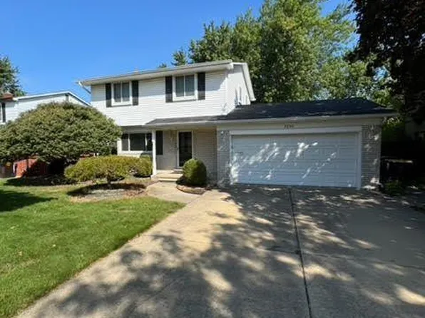 3840 Brookshire St, Trenton, MI 48183