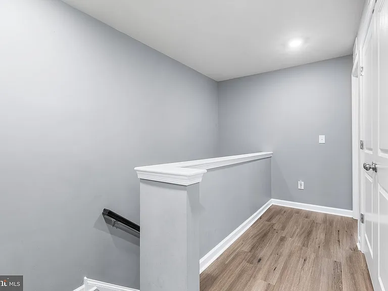 62 Rome Way — Photo 18