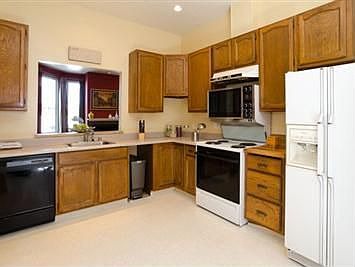 5th image of 33 Alvarado St #3