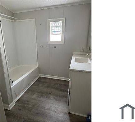 3rd image of 60 Hathaway St Trailer 18