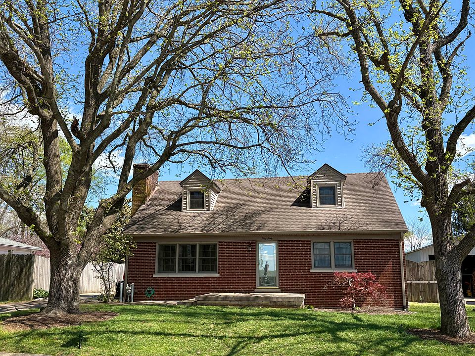 1st image of 3030 Lynnwood Dr