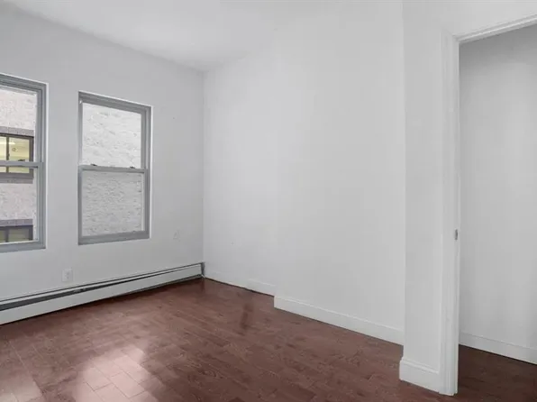 1823 Anthony Avenue image 15 of 31