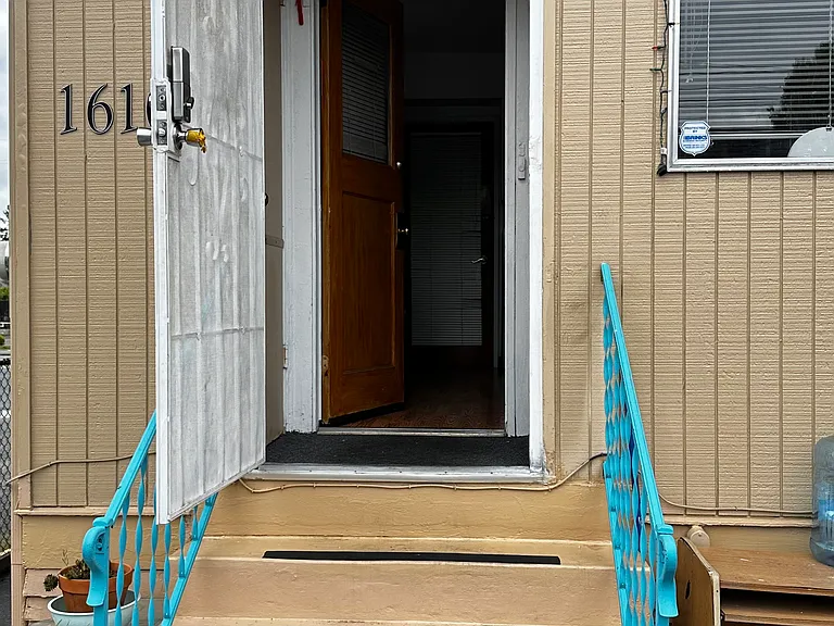 1610 Broadway #201 — Photo 8
