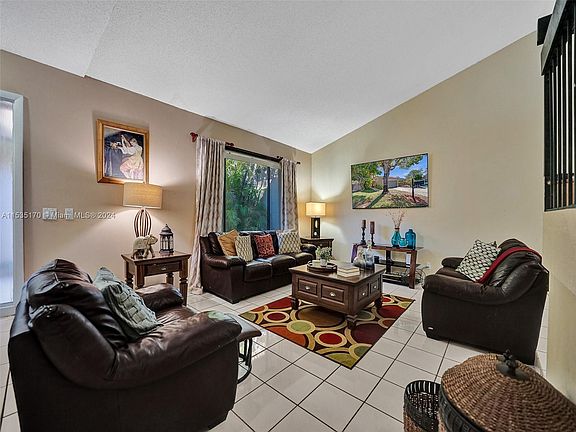 5th image of 336 Patio Village Ter