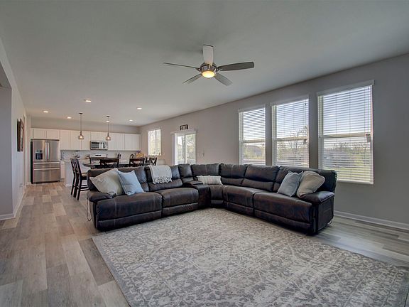 4th image of 3933 Piperidge Way
