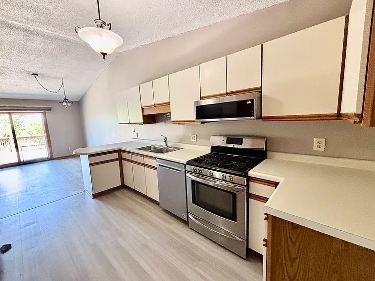 3607 Cutty Sark Rd — Photo 5