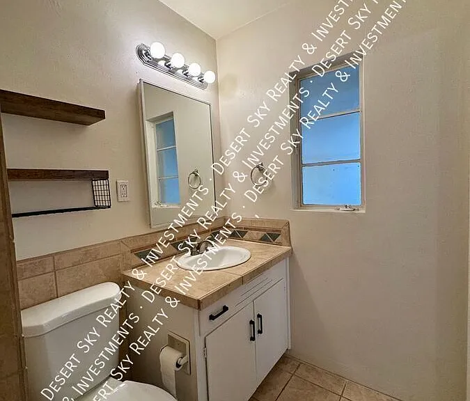 2035 Rosedale Dr — Photo 17