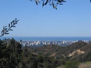 2711 Bowmont Dr, Beverly Hills, CA 90210