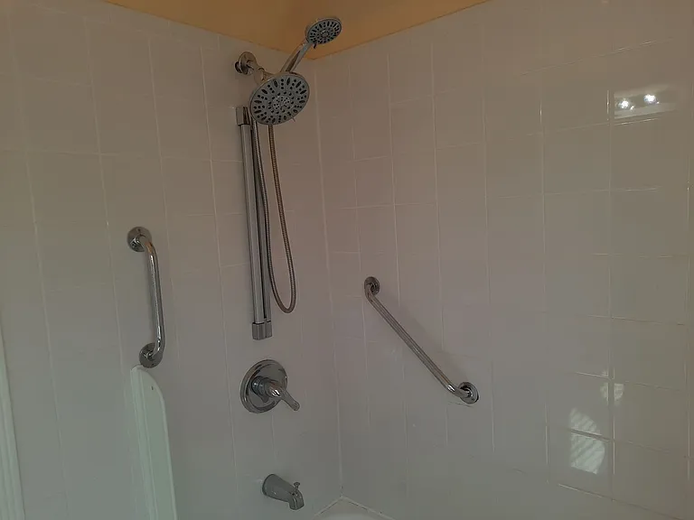 1720 Leland Ave — Photo 22