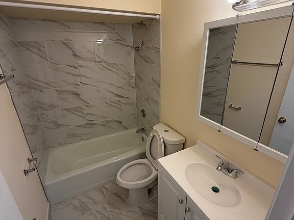 2nd image of 315 N Yale Ave APT 2B