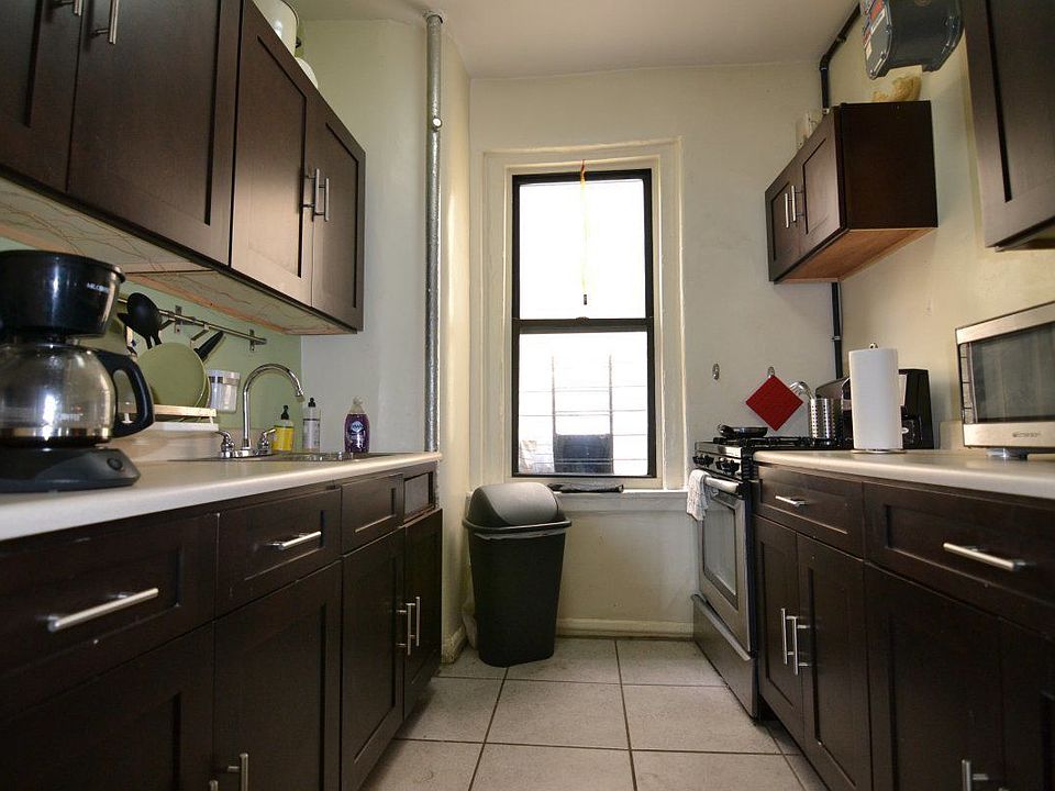 2nd image of 509 W 174th St APT 3E