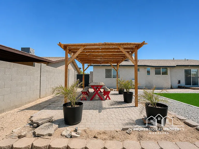 7176 E 26th Pl — Photo 19