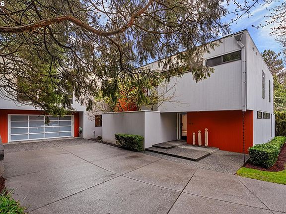 2nd image of 4808 SW Stonebrook Ct