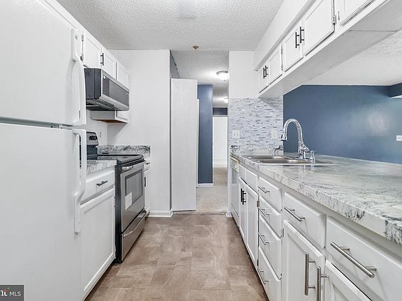 4th image of 14101 Fall Acre Ct APT 3-22