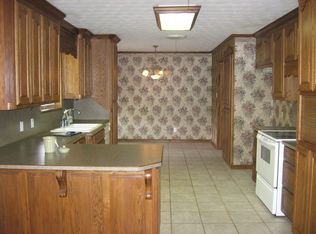 4320 Dogwood St, Groves, TX 77619