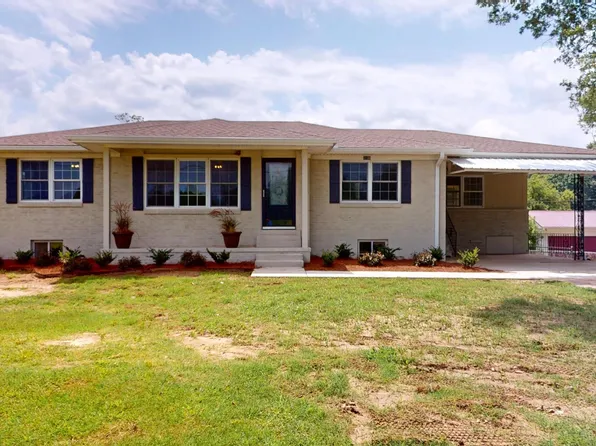 2136 Saint John Ave, Dyersburg, TN 38024