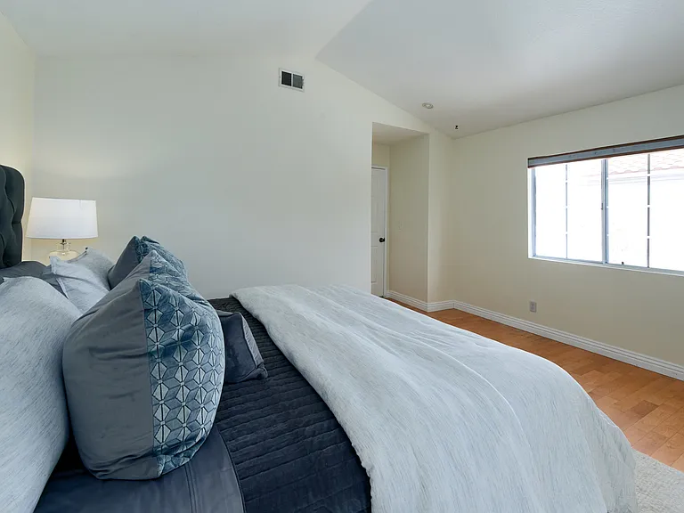 4345 Willow Glen St — Photo 21