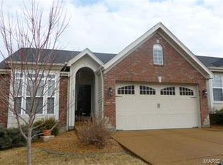 2501 Andrea Crest Dr #8, Washington, MO 63090