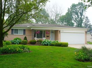 5279 Church Hill Dr, Troy, MI 48085