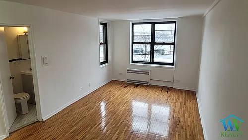 50 Shore Blvd Photo 1