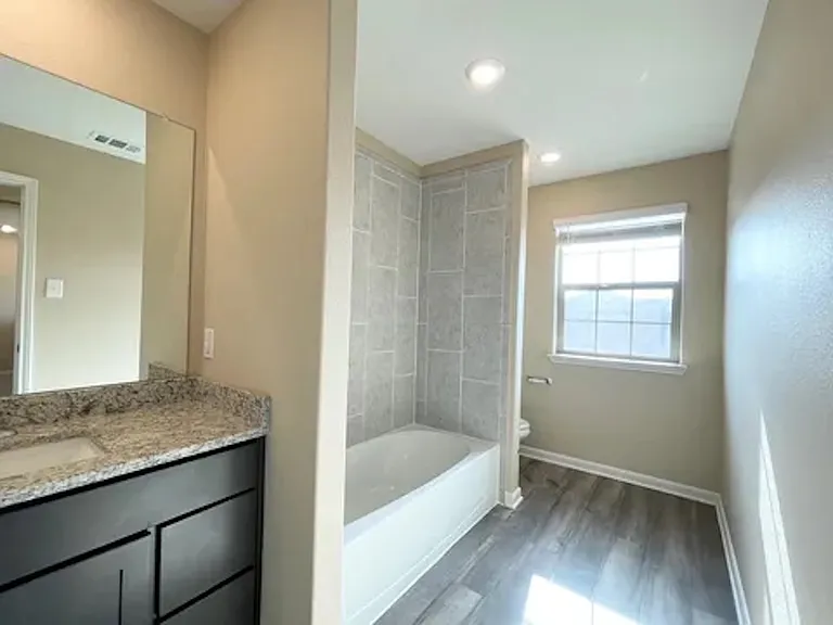 1702 Sandalwood Way — Photo 12