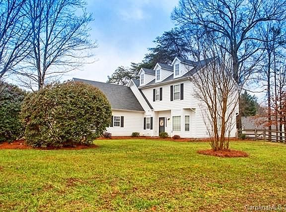 2nd image of 3900 Leghorn Ct