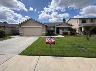 2843 W Brooke Ave, Visalia, CA 93291