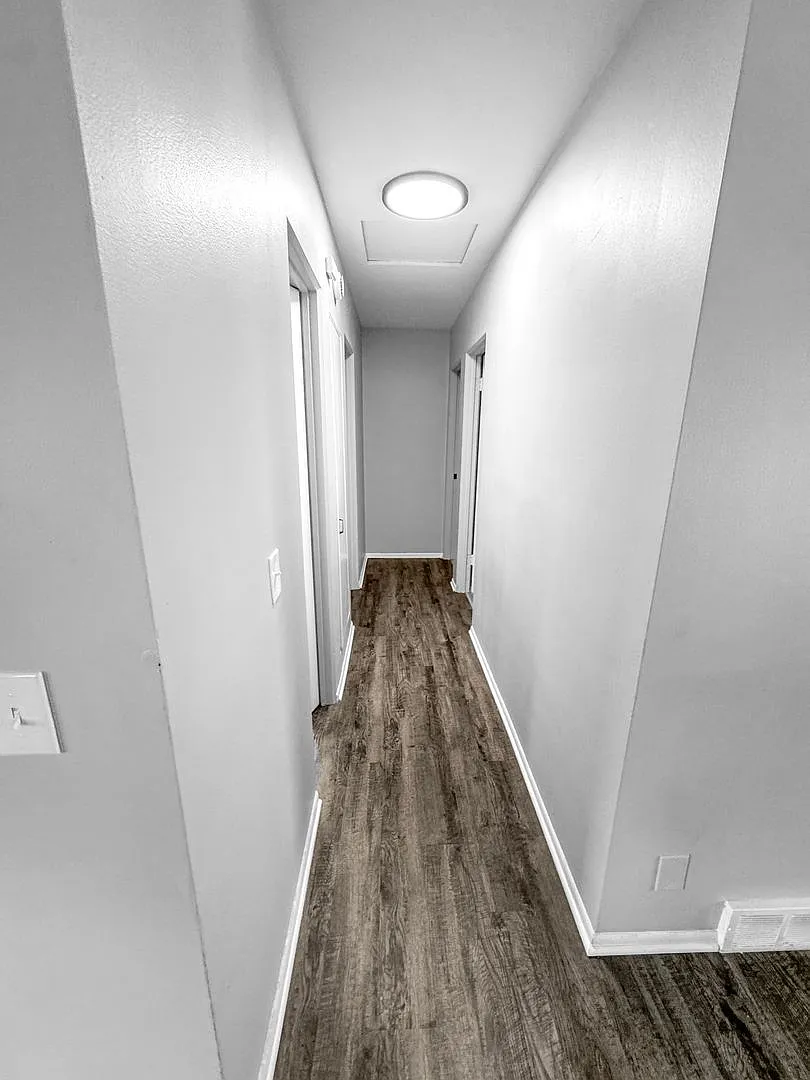 3 bed, 1.0 bath, 986 sqft, $1,495 — Photo 3
