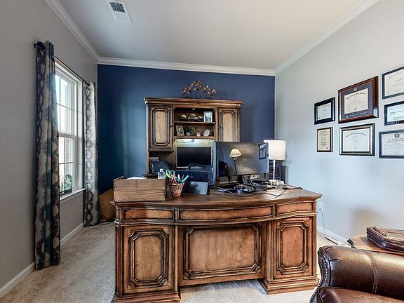 4th image of 3812 Faithway Dr