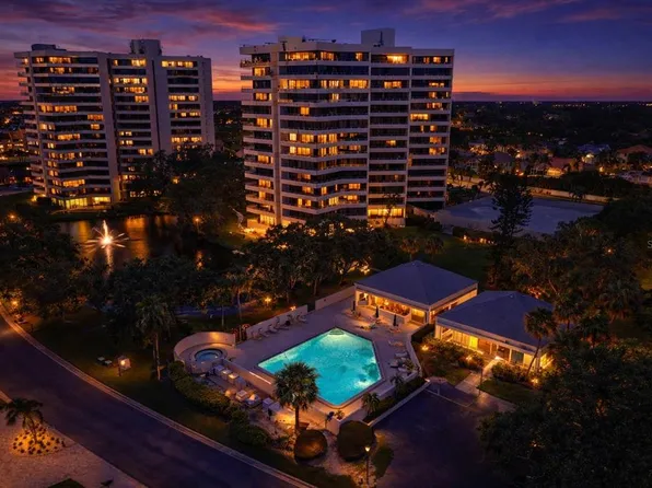 5950 Pelican Bay Plz S APT 605, Gulfport, FL 33707