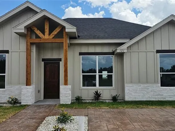 121 Lenon St, Edcouch, TX 78538