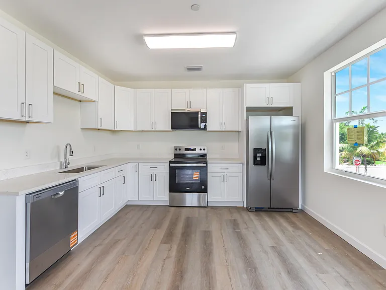 129 S K St #1 — Photo 24