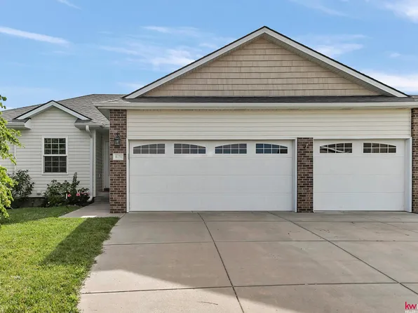 4525 W Hub Hall Dr, Lincoln, NE 68528