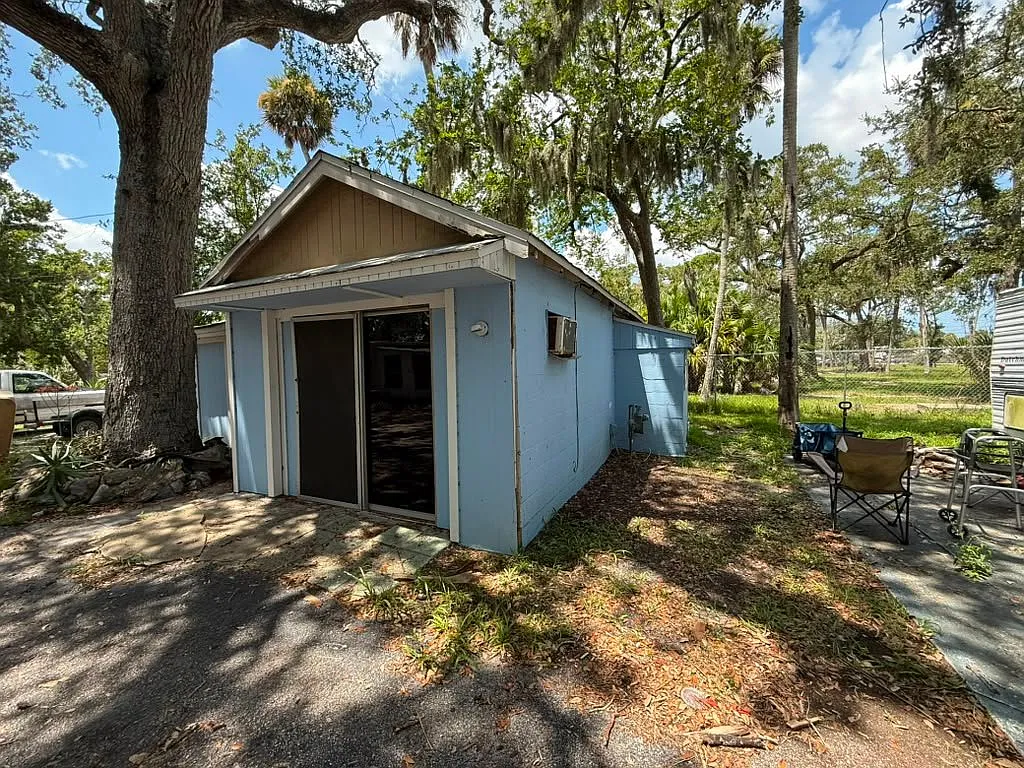 Cozy 1BR/1BA Home for Rent - 10 Min to the Beach - Daytona, FL - $700/Month — Photo 2
