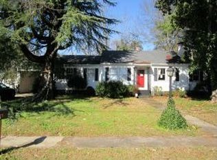 107 Calhoun St, Abbeville, SC 29620