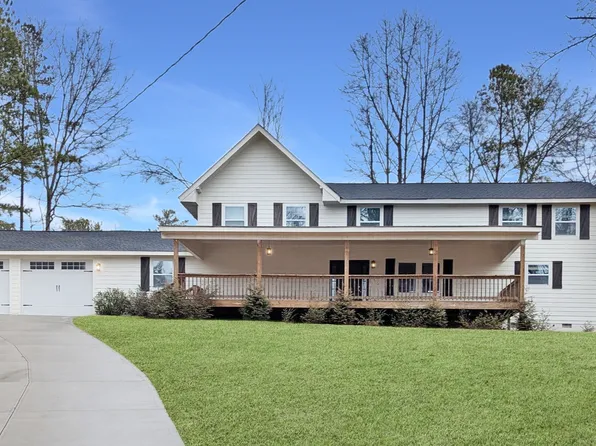 381 Brookwood Dr W, Dawsonville, GA 30534