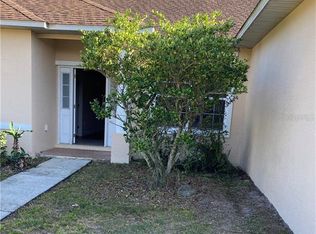 1204 Alafia Bend Ln, Plant City, FL 33567