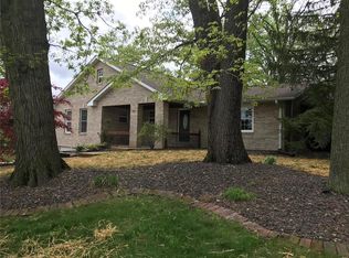 519 W Lake Dr, Edwardsville, IL 62025