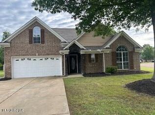 134 Shadow Ln, Batesville, MS 38606