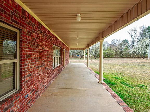 3rd image of 91 Mini Farm Rd