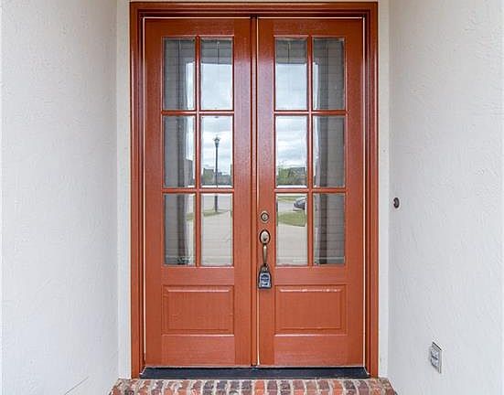 2nd image of 9938 Loveland Ct