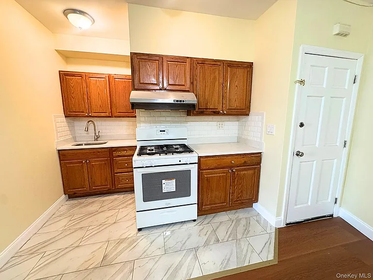 20-12 123rd St #1 — Photo 3